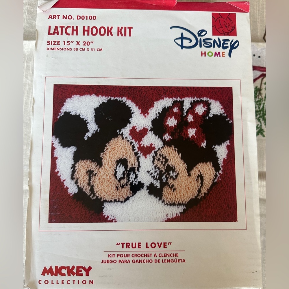 Caron Disney Mickey Minnie “ True Love” Latchhook Vintage Made in the‎ USA